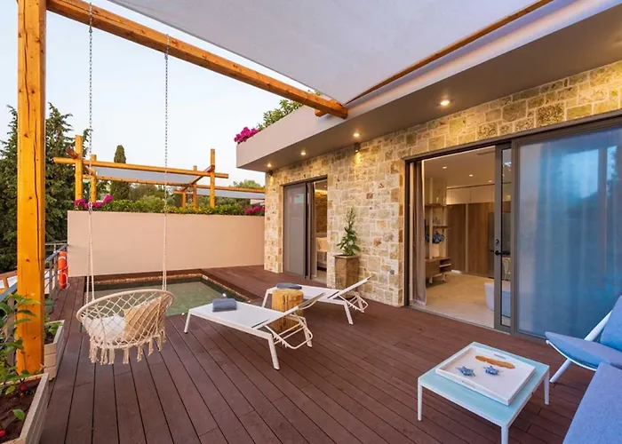 Meganisi Diamond Katomerion